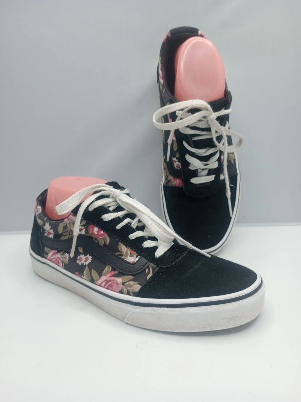 Vans Old Skool Ward Black & Flower Shoes Size 8.5 Low Top Skateboarding Sneakers